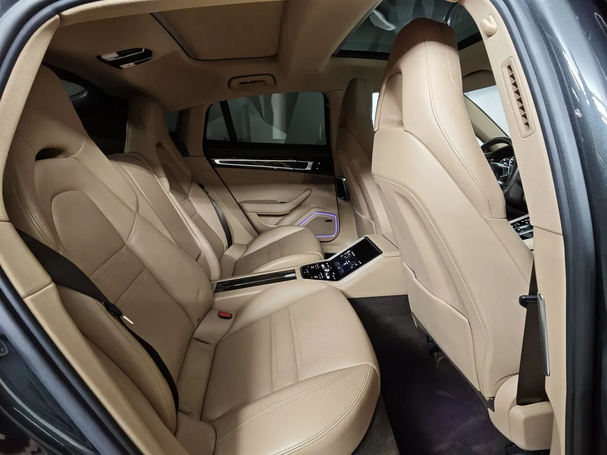 Porsche Panamera 4 3.0 PDK AWD (330 л.с.) Серый в АВИЛОН. Слайд №16