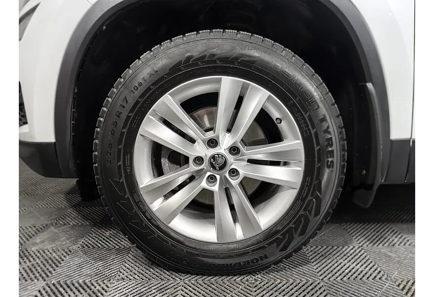 Skoda Kodiaq 1.4 TSI DSG (150 л.с.) Белый в АВИЛОН. Слайд №9