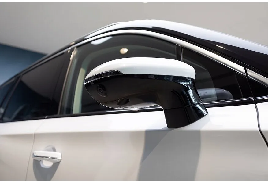 Hongqi HS7 2.0T 8AT 4WD (245 л.с.) Deluxe Белый в АВИЛОН. Слайд №19