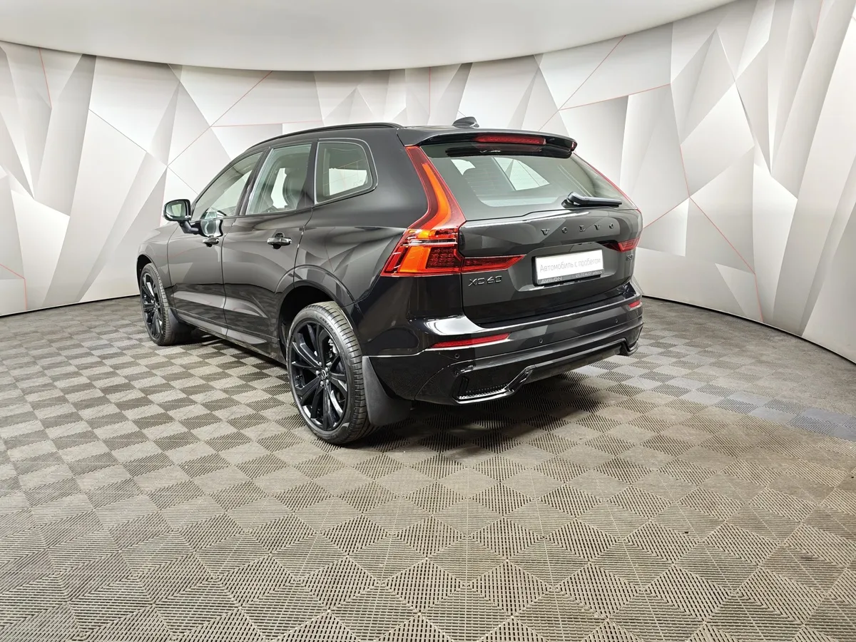 Volvo XC60 2.0 AT AWD (249 л.с.) Deluxe Edition Черный в АВИЛОН. Слайд №4