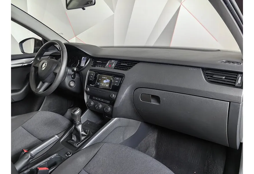 Skoda Octavia 1.6 MPI MT (110 л.с.) Коричневый в АВИЛОН. Слайд №13