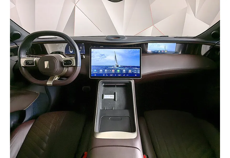 Avatr 11 Long Range Dual Motor AT 4WD (309 л.с.)  Luxury Edition  Серый в АВИЛОН. Слайд №13