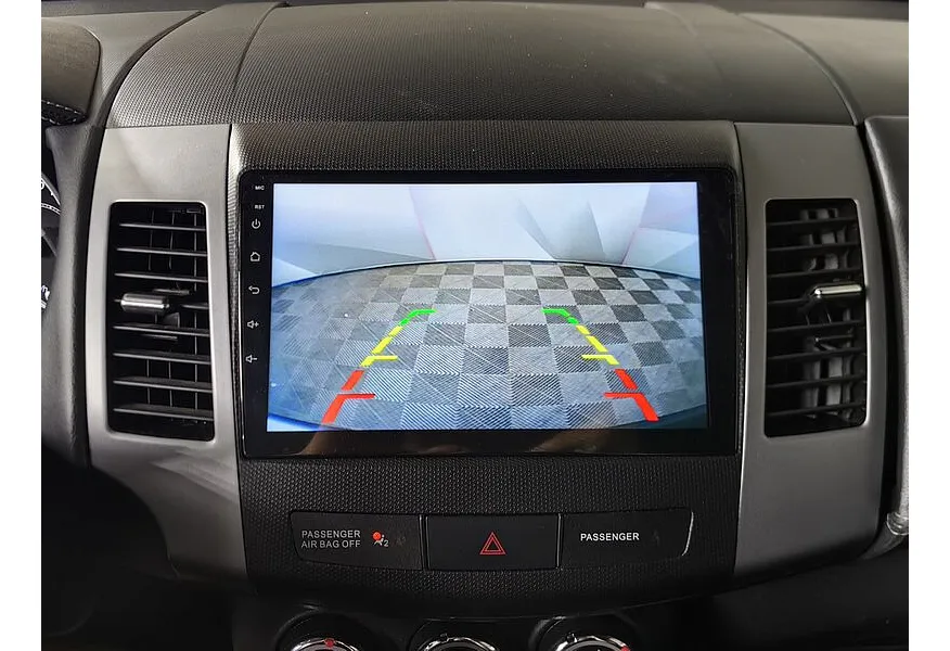 Mitsubishi Outlander 2.4 CVT 4WD (170 л.с.) Синий в АВИЛОН. Слайд №19 Mitsubishi Outlander 2.4 CVT 4WD (170 л.с.) Синий в АВИЛОН. Слайд №19