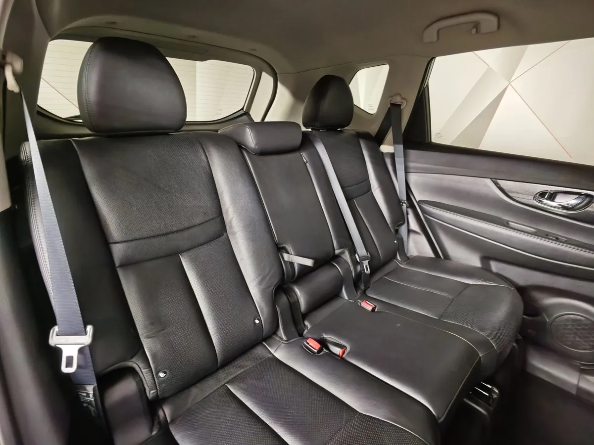Nissan X-Trail 2.5 CVT AWD (171 л.с.) Серебристый в АВИЛОН. Слайд №16