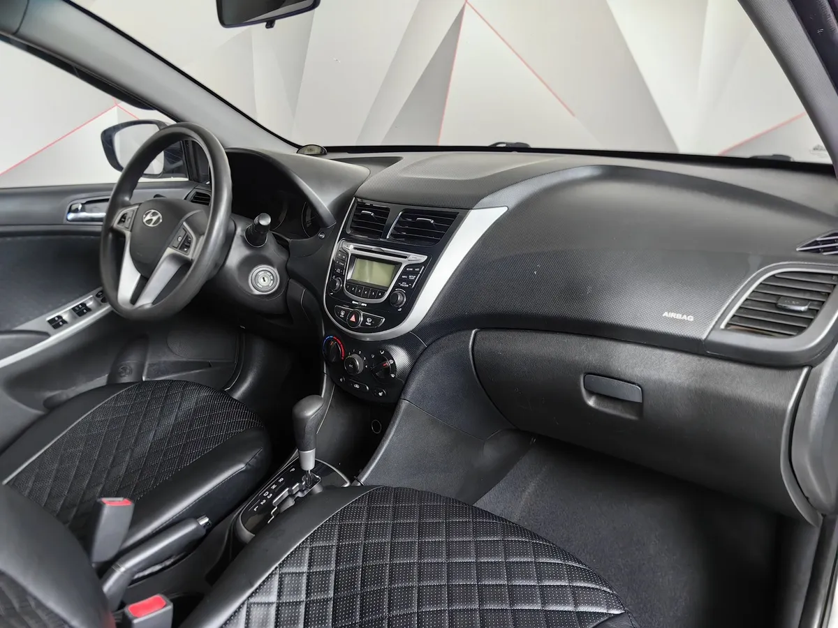Hyundai Solaris 1.6 AT (123 л.с.) Active Серебристый в АВИЛОН. Слайд №13