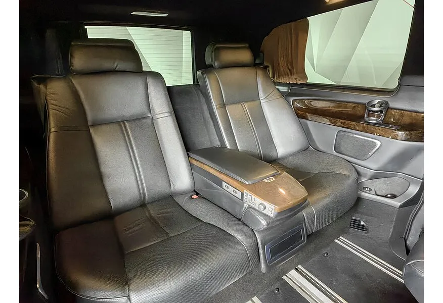 Mercedes-Benz V-Класс V 250 d 9G-Tronic L2 4MATIC (190 л.с.) Черный в АВИЛОН. Слайд №15