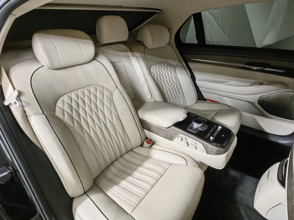 Genesis G90 3.8 GDI AT AWD (309 л.с.) Elite Черный в АВИЛОН. Слайд №17