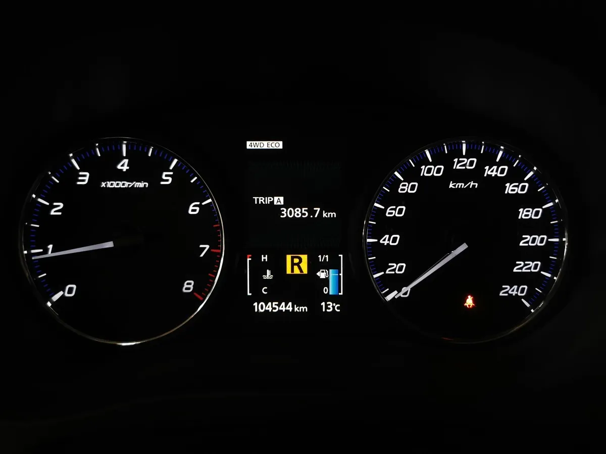 Mitsubishi Outlander 2.0 MIVEC CVT 4WD (146 л.с.) Invite Черный в АВИЛОН. Слайд №17