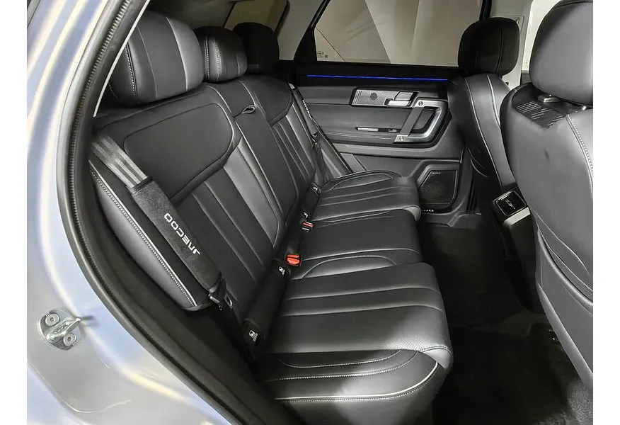 Jaecoo J7 1.6T 7DCT 4WD (186 л.с.) Active Серебристый в АВИЛОН. Слайд №16