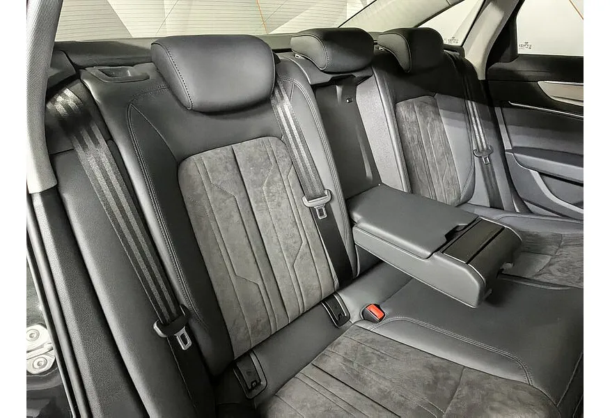 Audi A6 45 TFSI quattro S tronic (245 л.с.) Design Черный в АВИЛОН. Слайд №17
