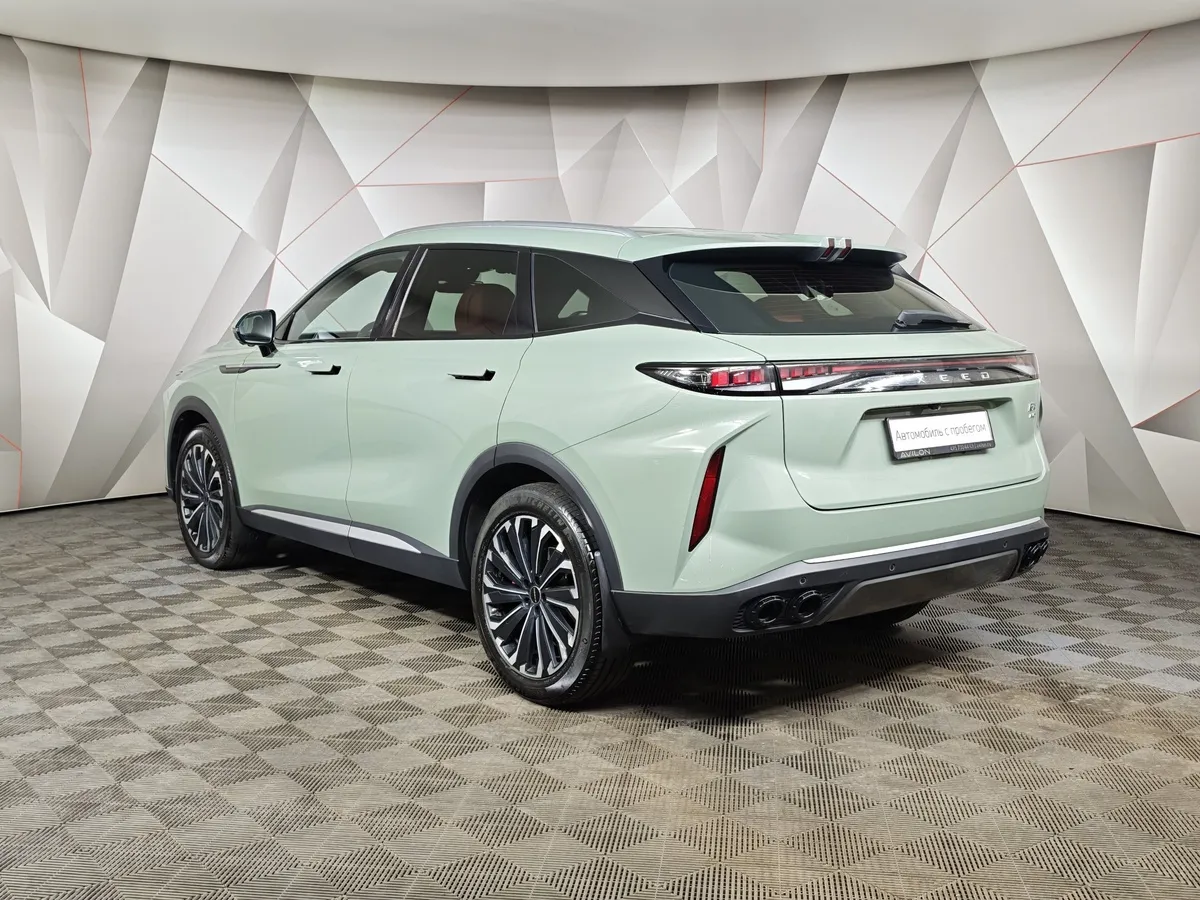 EXEED RX 2.0T DCT 4WD (249 л.с.) Platinum Зеленый в АВИЛОН. Слайд №5