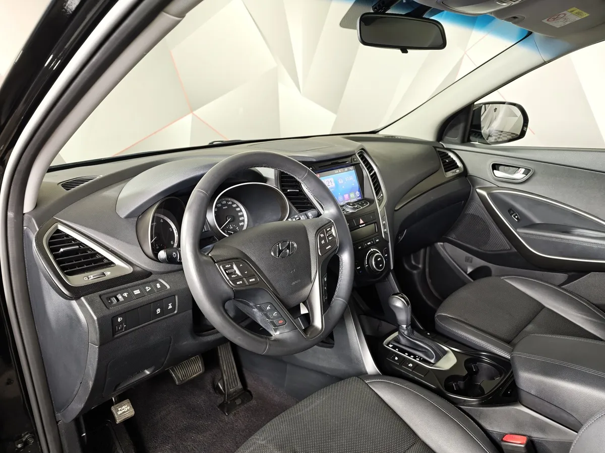 Hyundai Santa Fe 2.2 CRDI AT AWD (200 л.с.) Comfort Черный в АВИЛОН. Слайд №19
