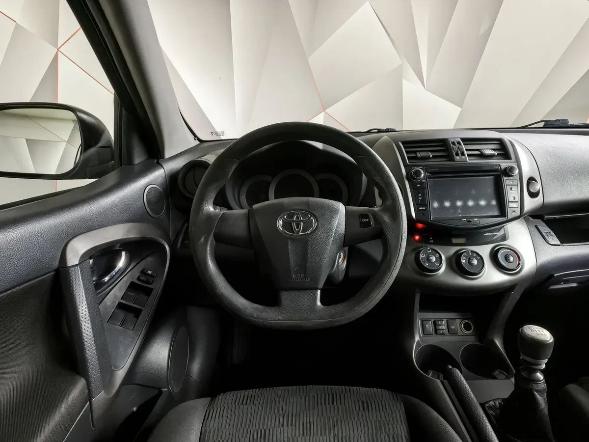 Toyota RAV4 2.0 CVT (158 л.с.) Черный в АВИЛОН. Слайд №18