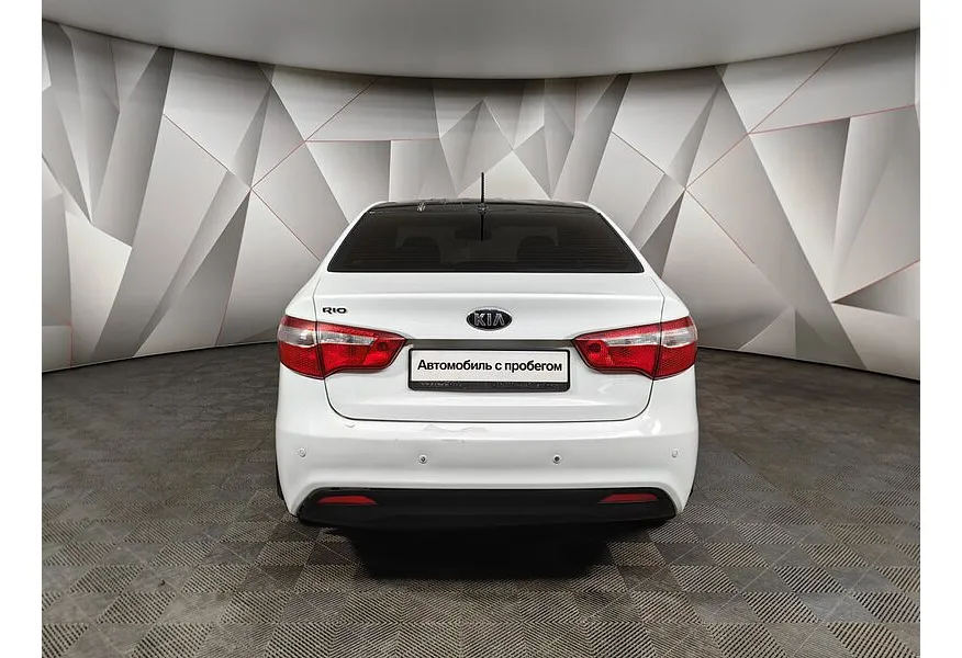 Kia Rio 1.6 AT (123 л.с.) Белый в АВИЛОН. Слайд №8