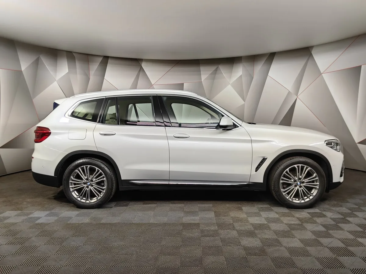 BMW X3 xDrive20i AT (184 л.с.) Luxury Белый в АВИЛОН. Слайд №6