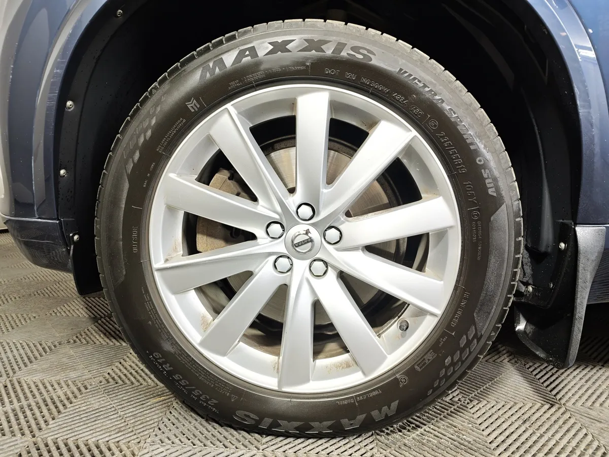 Volvo XC90 2.0 D5 Drive-E AT AWD (235 л.с.) Inscription Синий в АВИЛОН. Слайд №9