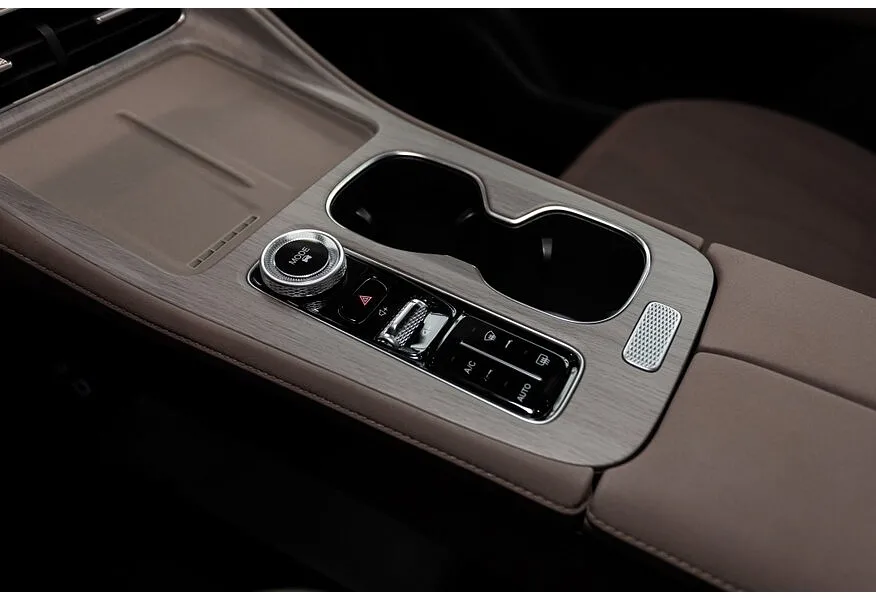 TENET T8 2.0T 7DCT 4WD (197 л.с.) Ultra Серебристый в АВИЛОН. Слайд №14