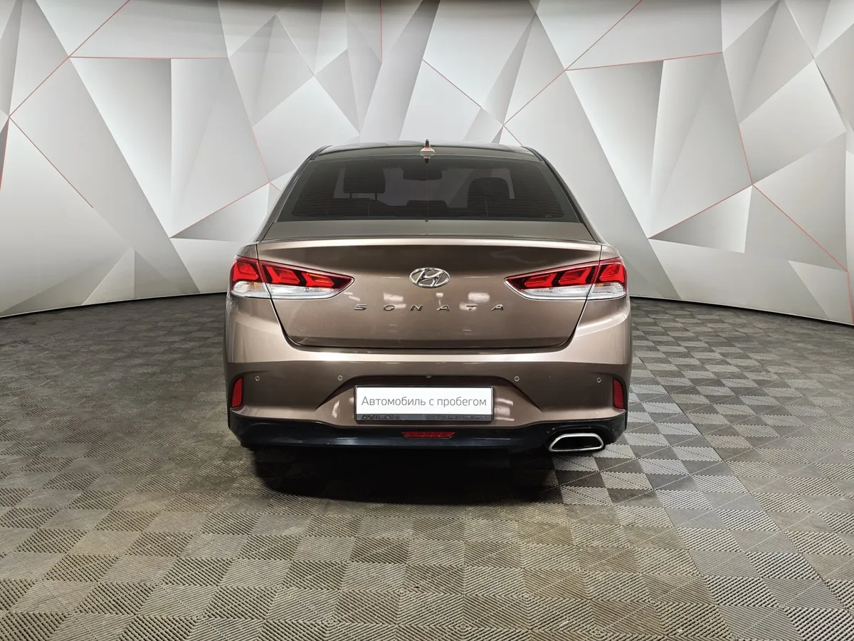 Hyundai Sonata 2.0 MPI (150 л.с.) Business Бежевый в АВИЛОН. Слайд №8