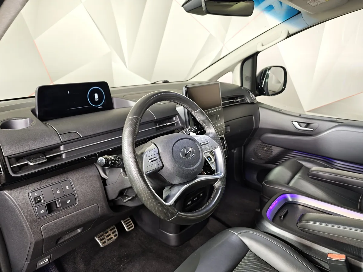 Hyundai Staria 2.2 CRDi 8AT 4WD (177 л.с.) 9 мест Premium Синий в АВИЛОН. Слайд №18