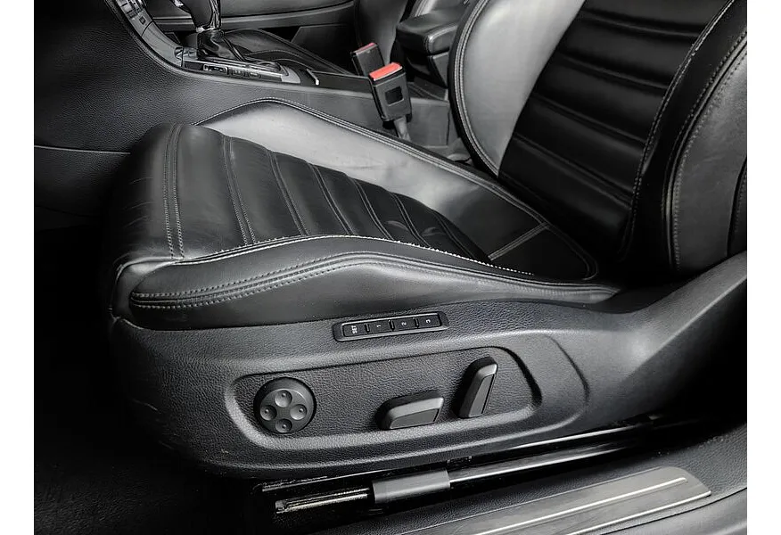 Volkswagen Passat CC 1.8 TSI DSG (152 л.с.) Синий в АВИЛОН. Слайд №22