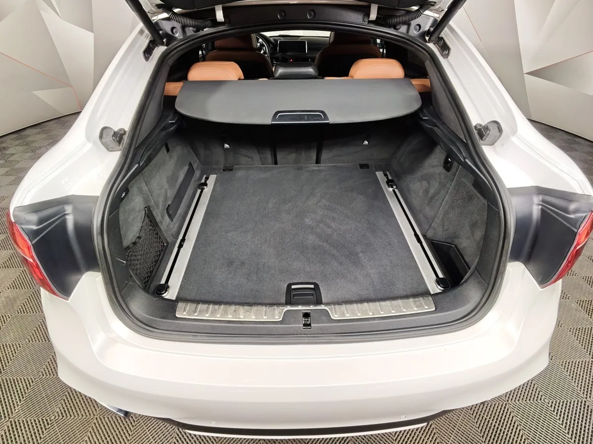 BMW X6 xDrive40d Steptronic (313 л.с.) Белый в АВИЛОН. Слайд №9