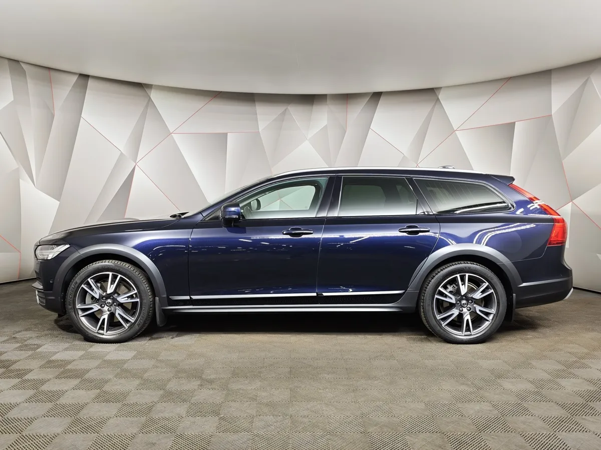 Volvo V90 Cross Country 2.0 T5 Drive-E AT AWD (249 л.с.) Plus Синий в АВИЛОН. Слайд №5