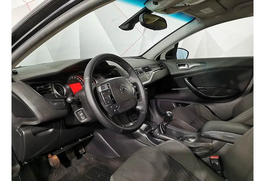 Citroen C5 1.7 MT (125 л.с.) Черный в АВИЛОН. Слайд №17