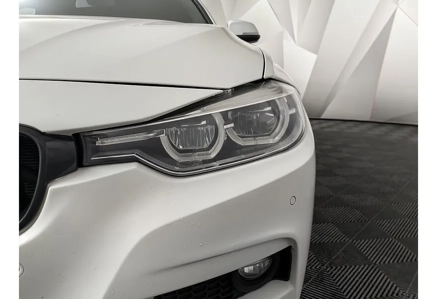 BMW 3 серия 320i xDrive AT (184 л.с.) M Sport Белый в АВИЛОН. Слайд №8