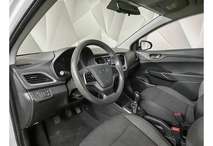 АВИЛОН - Hyundai Solaris 1.4 MT (100 л.с.) Active Plus Белый - slide 11