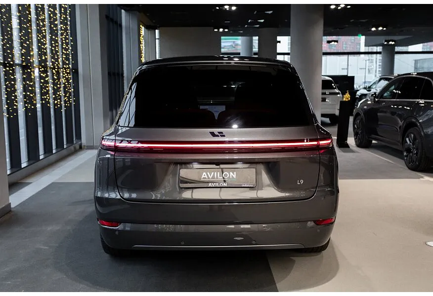 Li Auto L9 1.5 AT 4WD (449 л.с.) Ultra Серый в АВИЛОН. Слайд №6