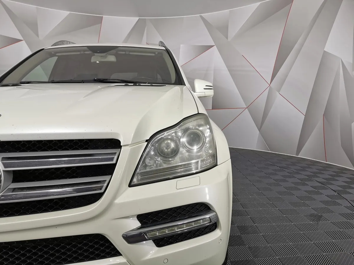 Mercedes-Benz GL 350 CDI BlueEFFICIENCY 7G-Tronic 4MATIC (224 л.с.) Белый в АВИЛОН. Слайд №10