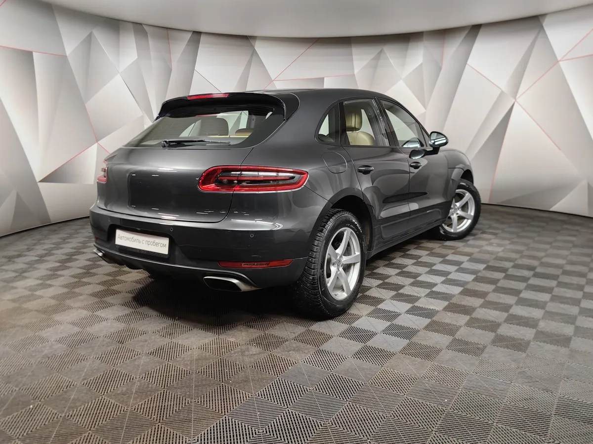Porsche Macan 2.0 PDK AWD (252 л.с.) Серый в АВИЛОН. Слайд №2