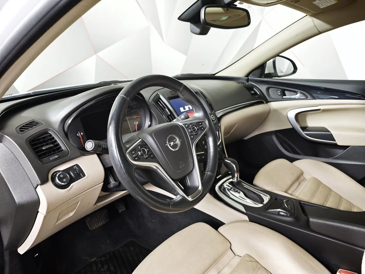 Opel Insignia 1.6 SIDI Turbo Ecotec AT (170 л.с.) Белый в АВИЛОН. Слайд №17