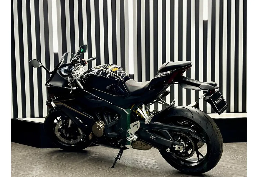 АВИЛОН - QJMOTOR SRK 800 RR 800 см³ (95 л.с.) 800 Черный - slide 4