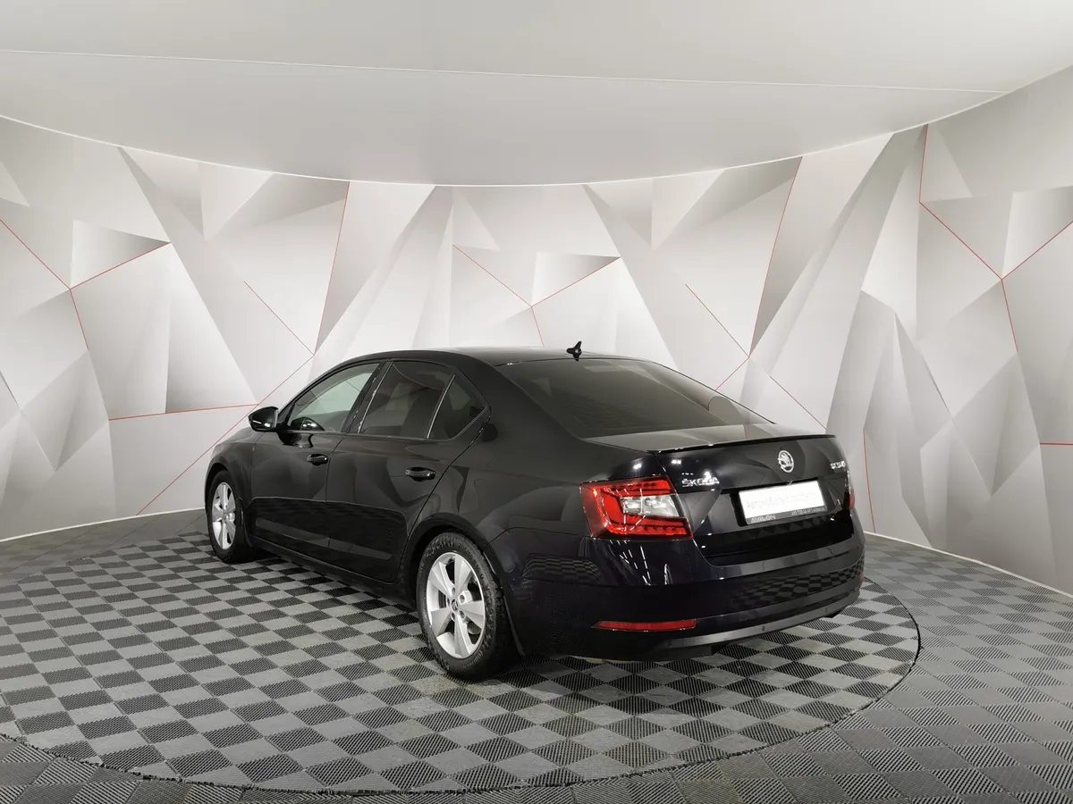 Skoda Octavia 1.8 TSI DSG (180 л.с.) Style Черный в АВИЛОН. Слайд №4