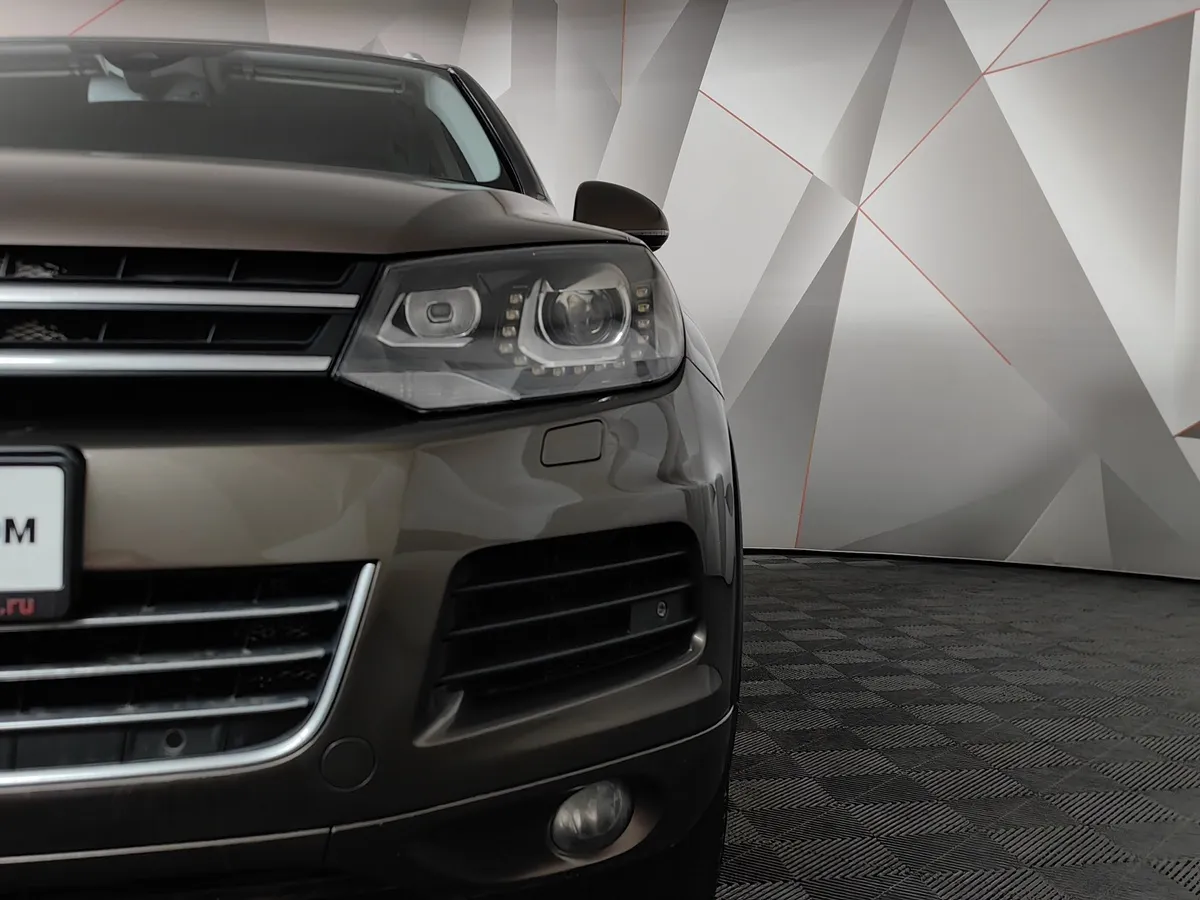 Volkswagen Touareg 3.0 TDI Tiptronic 4Motion (204 л.с.) Коричневый в АВИЛОН. Слайд №10