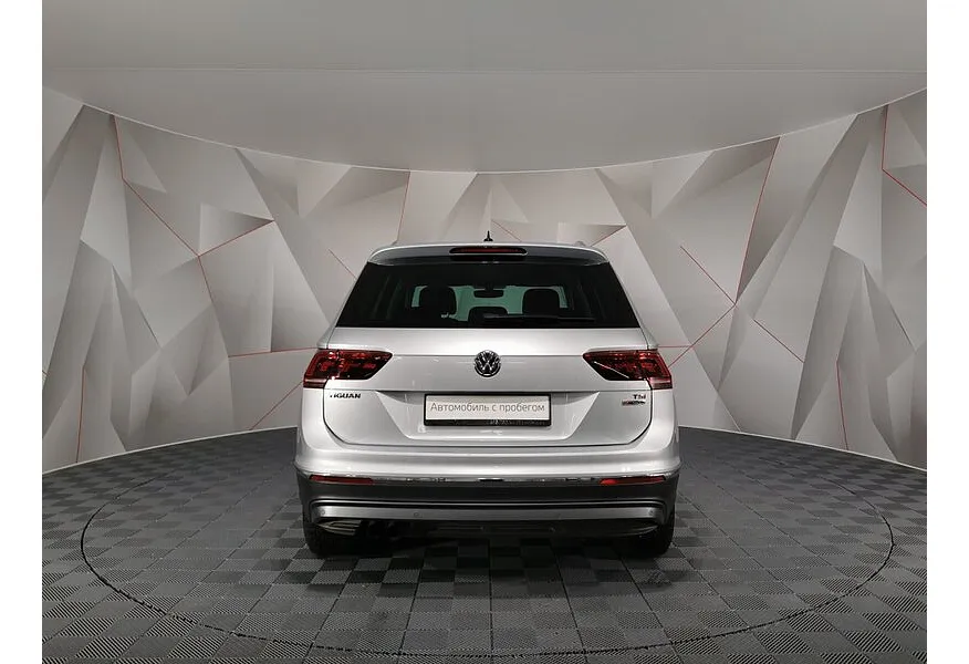 LIVE. Слайд №6