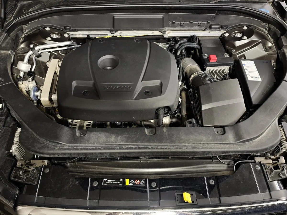 Volvo XC60 2.0 T5 AT AWD (249 л.с.) Inscription Зеленый в АВИЛОН. Слайд №11