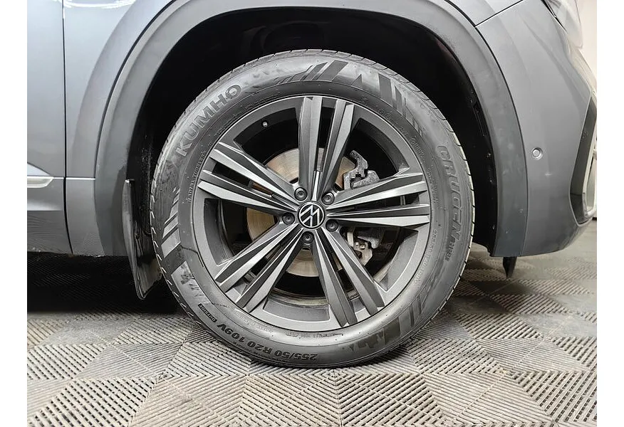 Volkswagen Teramont 2.0FSI AT 4Motion (249 л.с.) Status Серый в АВИЛОН. Слайд №9