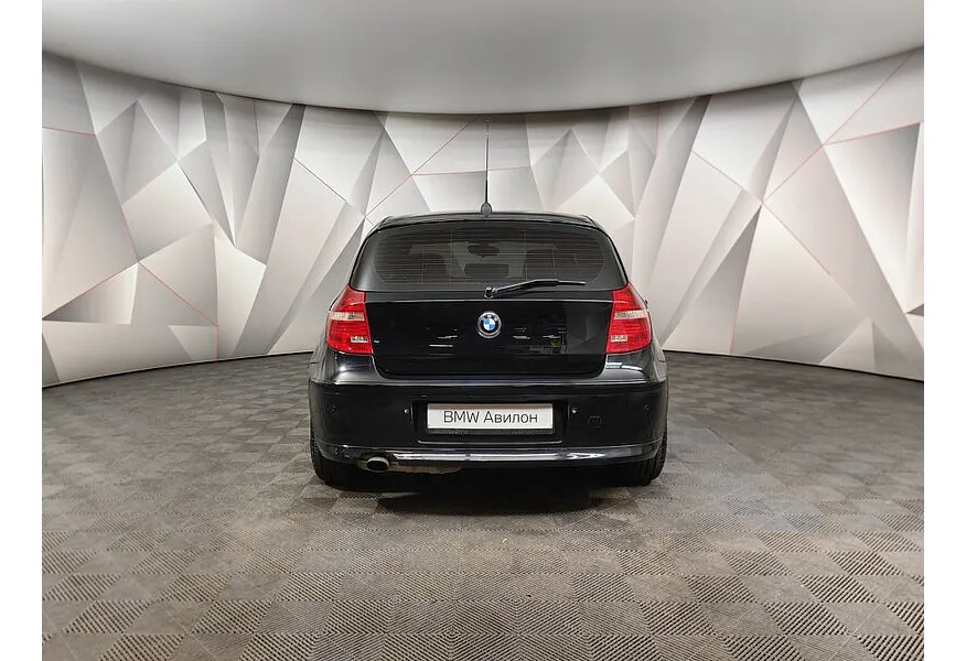 BMW 1 серия 116i AT (115 л.с.) Черный в АВИЛОН. Слайд №4