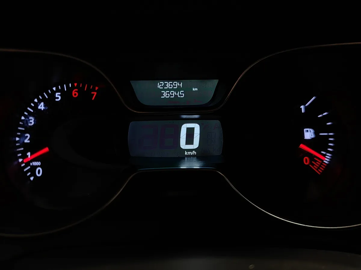 Renault Kaptur 1.6 MT (114 л.с.) Белый в АВИЛОН. Слайд №18