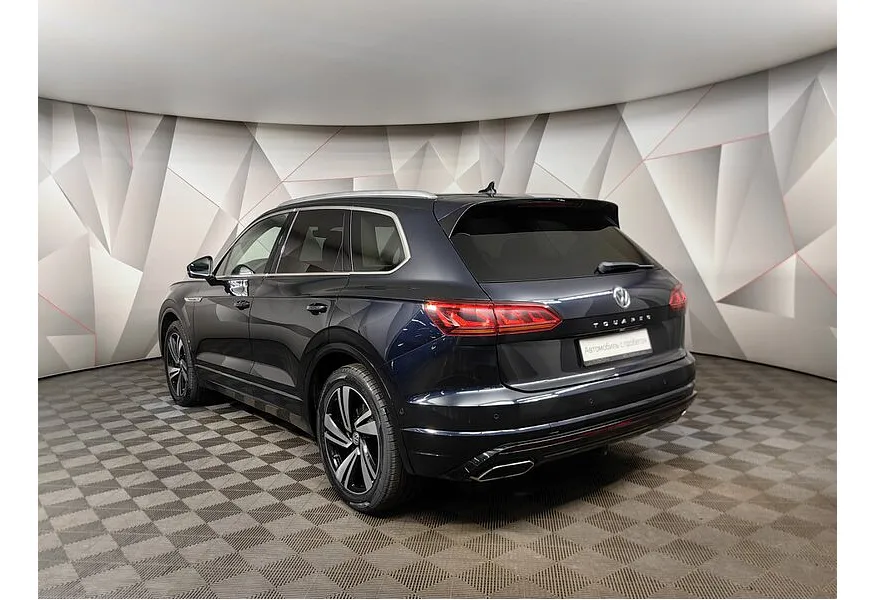АВИЛОН - Volkswagen Touareg 3.0 V6 TDI Tiptronic 4Motion (249 л.с.) R-Line Черный - slide 6