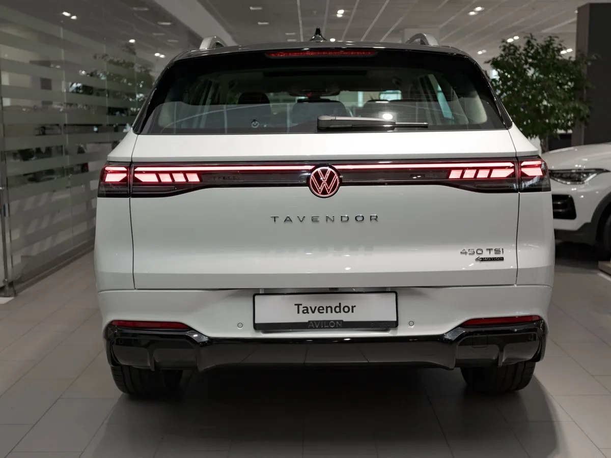 Volkswagen Tavendor 2.0 DSG 4WD (272 л.с.) Р-Лайн Тоуринг Белый в АВИЛОН. Слайд №4 Volkswagen Tavendor 2.0 DSG 4WD (272 л.с.) Р-Лайн Тоуринг Белый в АВИЛОН. Слайд №4