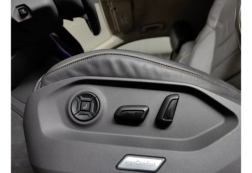 Volkswagen Touareg 2.0 TSI Tiptronic 4Motion (249 л.с.) Exclusive Черный в АВИЛОН. Слайд №24