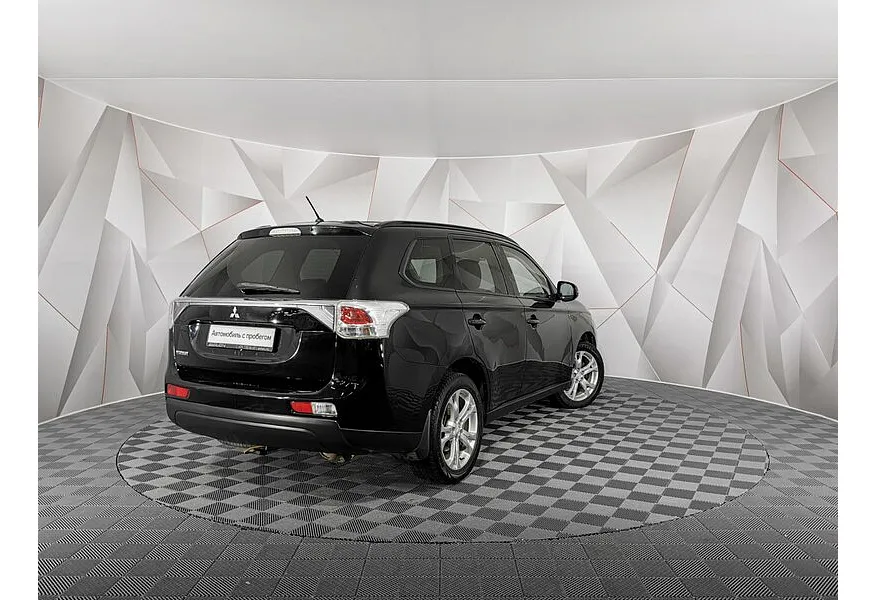 Mitsubishi Outlander 2.4 CVT 4WD (167 л.с.) Черный в АВИЛОН. Слайд №2