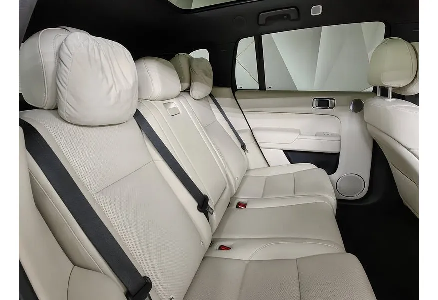 Li Auto L7 1.5 AT 4WD (449 л.с.) Max Белый в АВИЛОН. Слайд №16