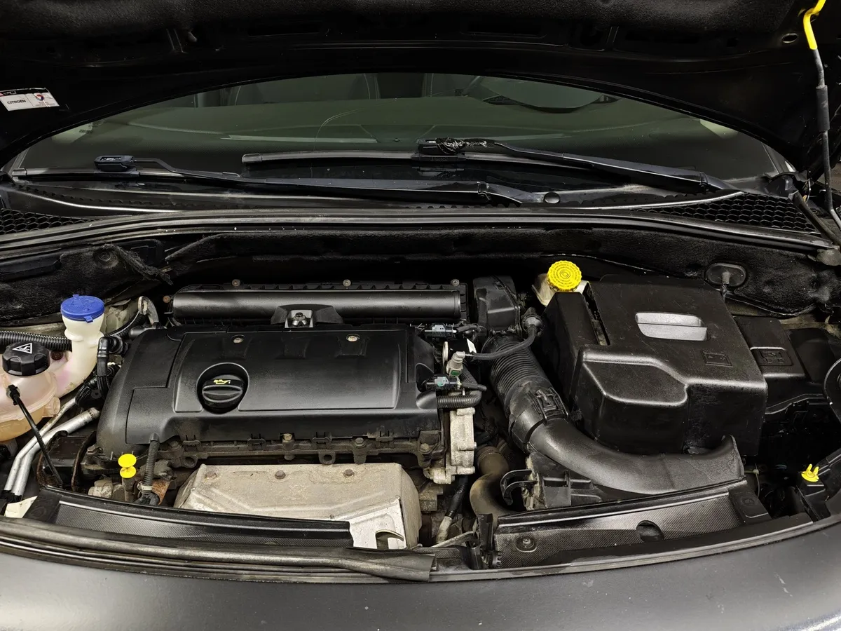 Citroen C3 1.4VTi  MT FWD (75 л.с.) Черный в АВИЛОН. Слайд №11