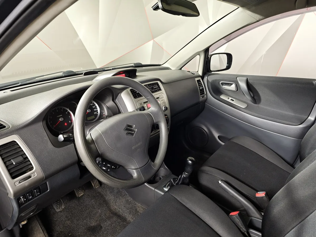 Suzuki Liana 1.6 MT 4WD (106 л.с.) Черный в АВИЛОН. Слайд №17