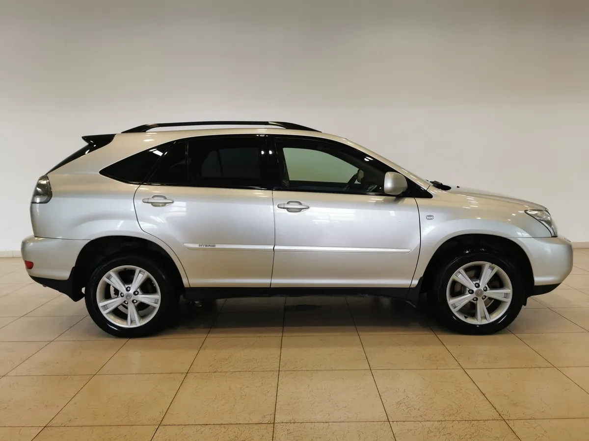 Lexus RX 400h CVT AWD (210 л.с.) Серебристый в АВИЛОН. Слайд №6