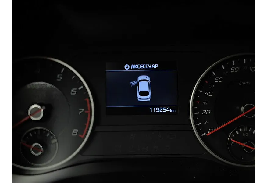 Kia Stinger 2.0 AT AWD (197 л.с.) Luxe Оранжевый в АВИЛОН. Слайд №18